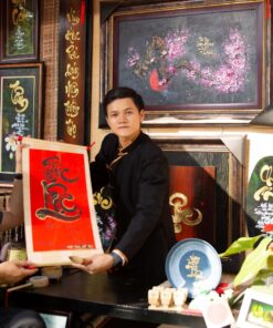 DỊCH VỤ VIẾT THƯ PHÁP BẰNG TIẾNG ANH THEO YÊU CẦU 6 DỊCH VỤ VIẾT THƯ PHÁP và CÂU ĐỐI TRANG TRÍ TẾT
